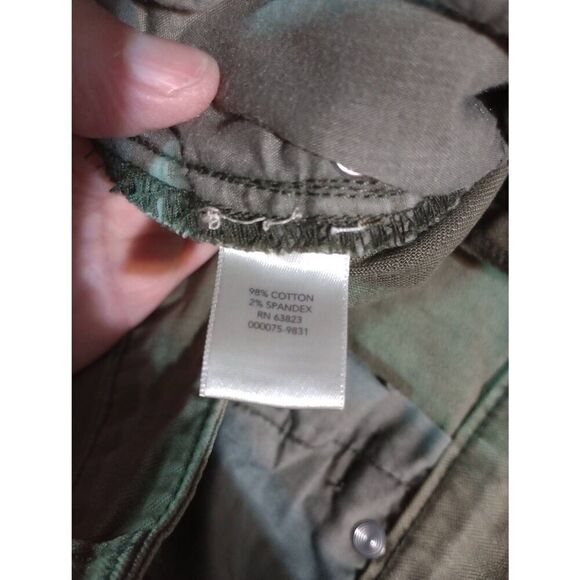 Christopher and Banks Shorts Ladies 16 Green‎ Denim - Picture 6 of 7